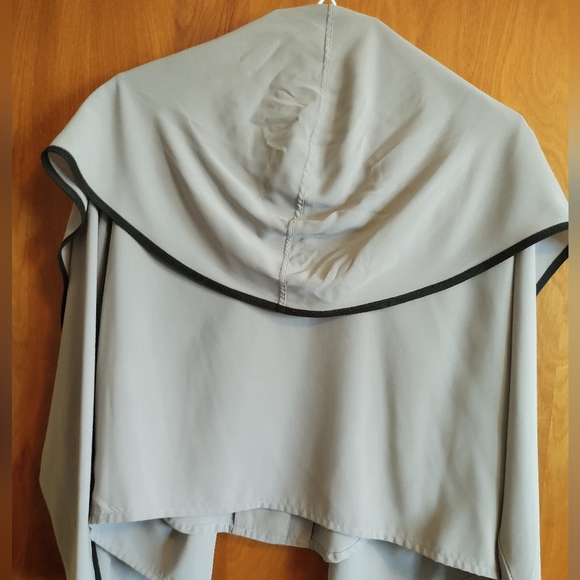 Japanese wrap blouse. Mushroom blouse with chocolate brown trim - Picture 5 of 8